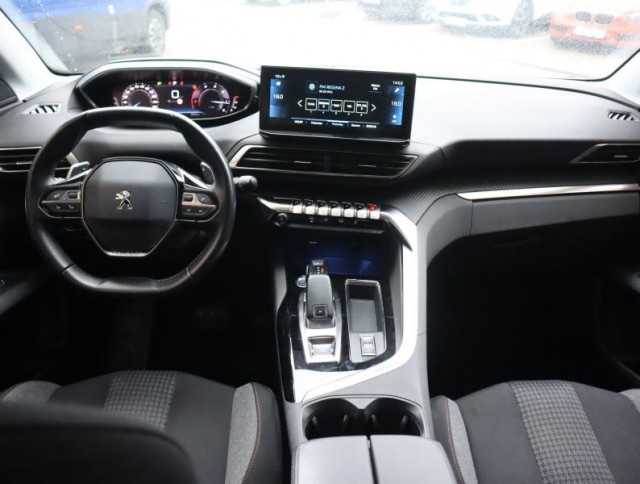 Peugeot 3008  1.5 BlueHDi 