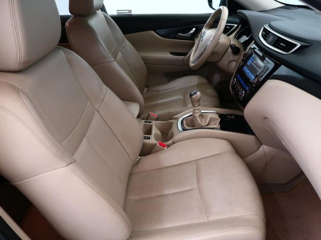 Nissan X-Trail  1.6 dCi 