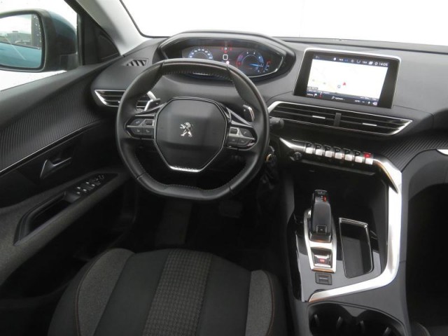 Peugeot 5008  1.5 BlueHDi 