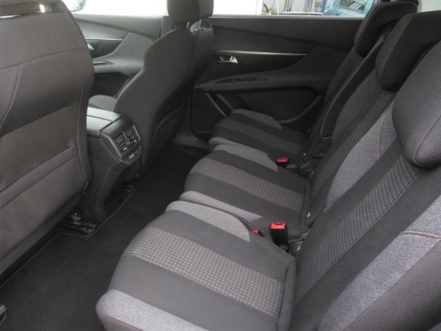 Peugeot 5008  1.5 BlueHDi 