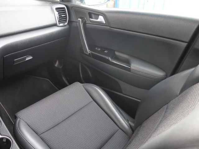 Kia Sportage  1.6 CRDi MHEV Platinum