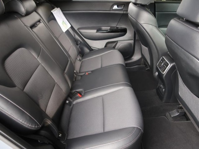 Kia Sportage  1.6 CRDi MHEV Platinum