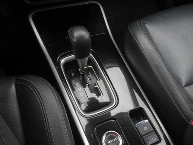 Mitsubishi Outlander  2.0 