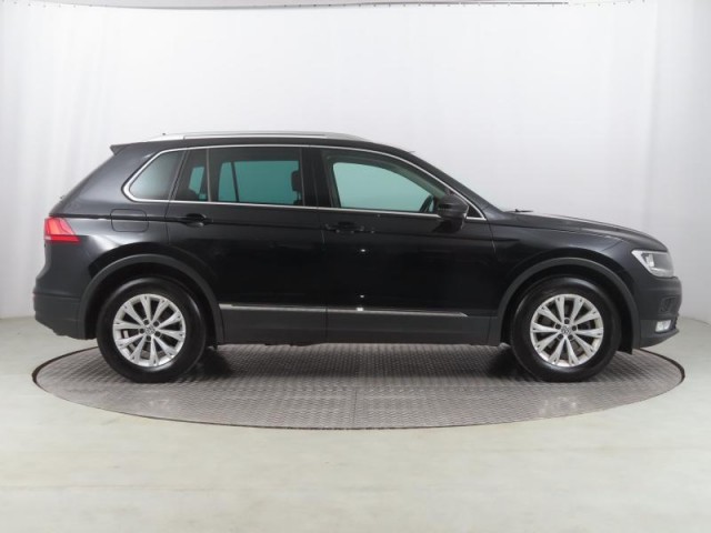Volkswagen Tiguan  2.0 TDI 