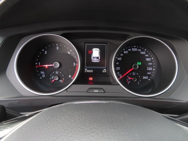 Volkswagen Tiguan  2.0 TDI 