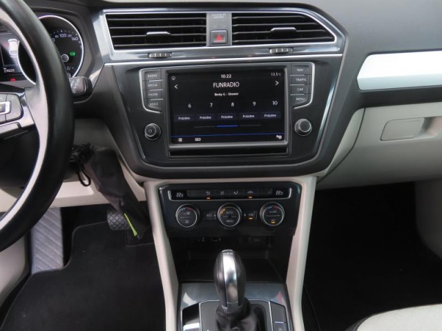 Volkswagen Tiguan  2.0 TDI 