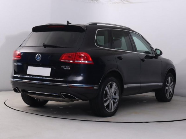 Volkswagen Touareg  3.0 TDI 