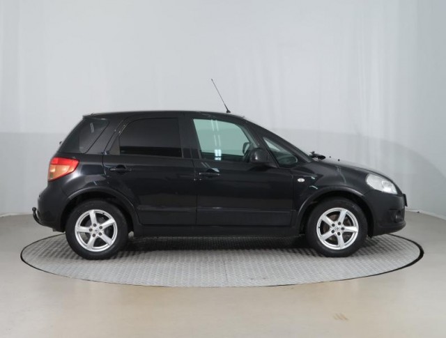 Suzuki SX4  1.5 i 