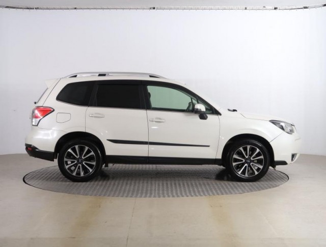 Subaru Forester  2.0 XT X Trend