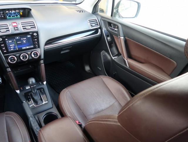 Subaru Forester  2.0 XT X Trend