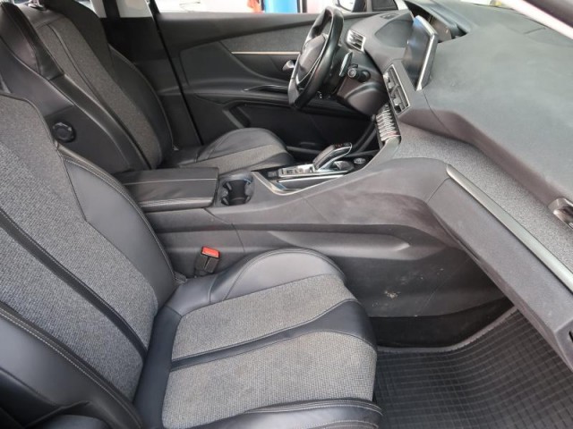 Peugeot 5008  1.6 BlueHDi 