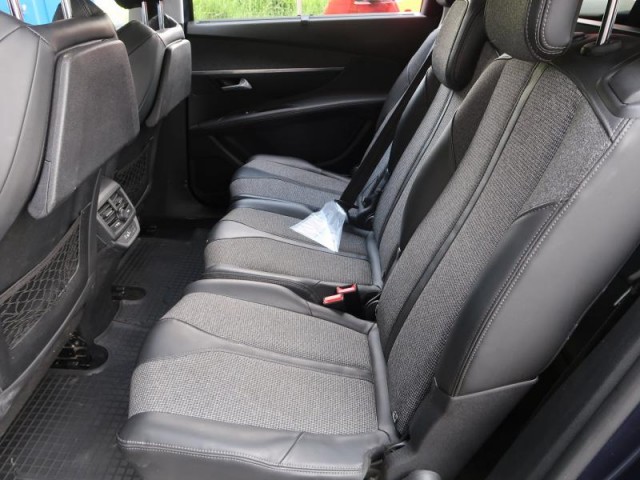 Peugeot 5008  1.6 BlueHDi 