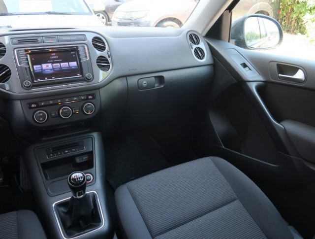 Volkswagen Tiguan  2.0 TDI 