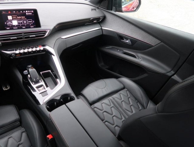 Peugeot 3008  1.6 PureTech GT Line