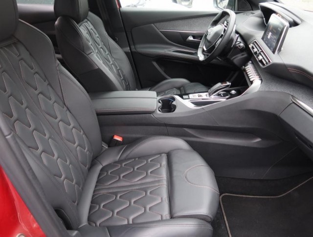 Peugeot 3008  1.6 PureTech GT Line