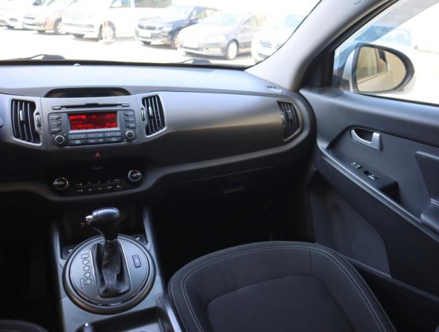 Kia Sportage  2.0 CRDi 