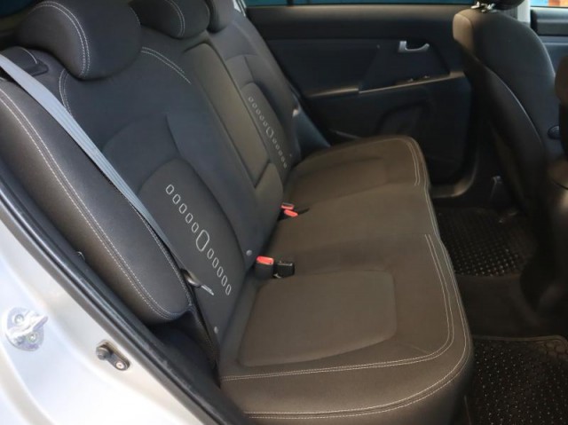 Kia Sportage  2.0 CRDi 