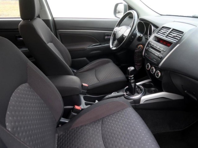 Mitsubishi ASX  1.8 DI-D MIVEC Invite