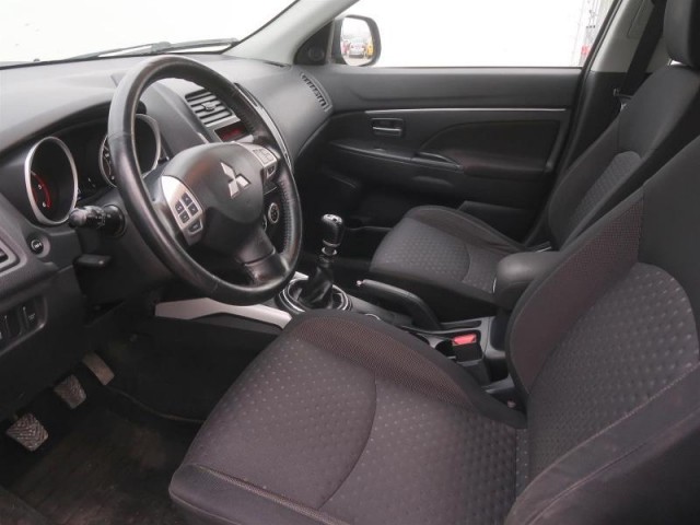 Mitsubishi ASX  1.8 DI-D MIVEC Invite