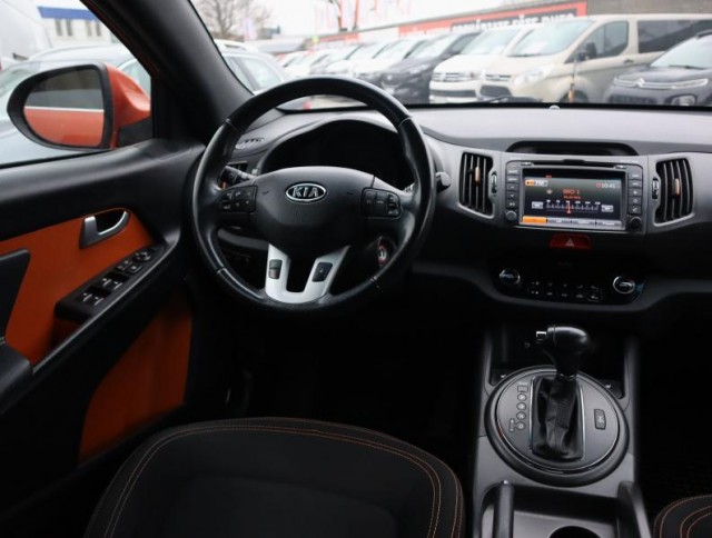 Kia Sportage  2.0 CRDi 