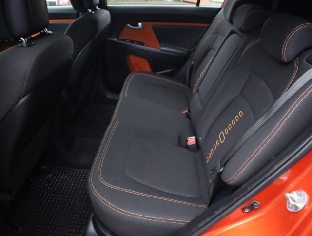 Kia Sportage  2.0 CRDi 