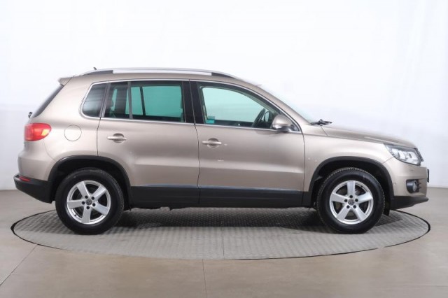 Volkswagen Tiguan  2.0 TDI 