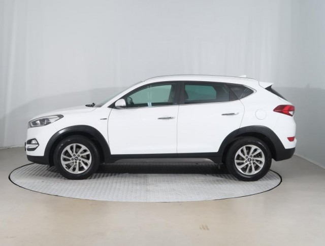 Hyundai Tucson  2.0 CRDi 
