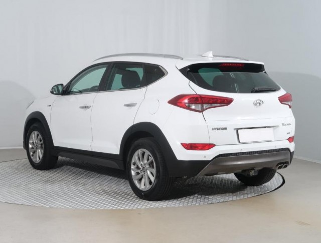 Hyundai Tucson  2.0 CRDi 