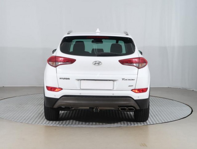 Hyundai Tucson  2.0 CRDi 