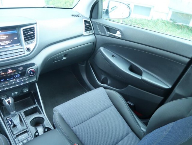 Hyundai Tucson  2.0 CRDi 