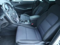 Hyundai Tucson  2.0 CRDi 