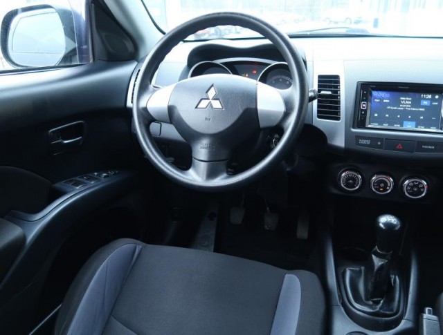 Mitsubishi Outlander  2.0 DI-D 