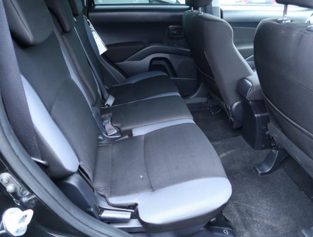 Mitsubishi Outlander  2.0 DI-D 