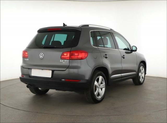 Volkswagen Tiguan  2.0 TDI 