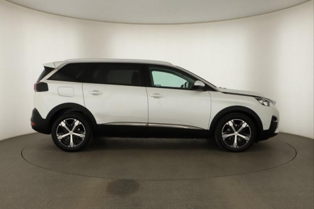 Peugeot 5008  1.6 BlueHDi Premium