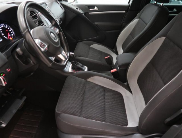 Volkswagen Tiguan  2.0 TDI R-Line