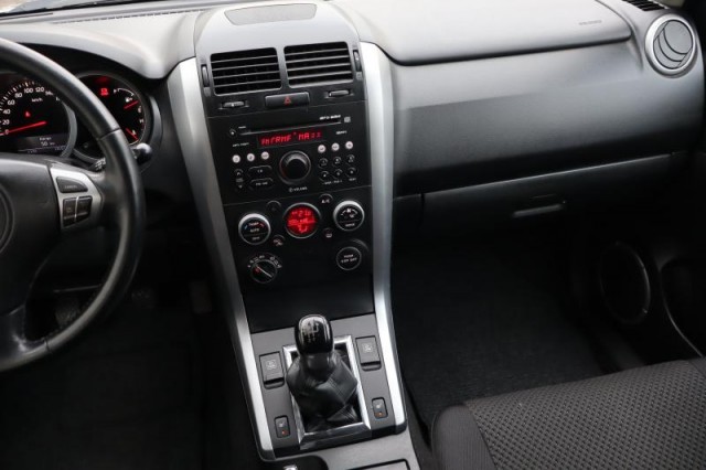 Suzuki Grand Vitara  2.4 VVT Comfort