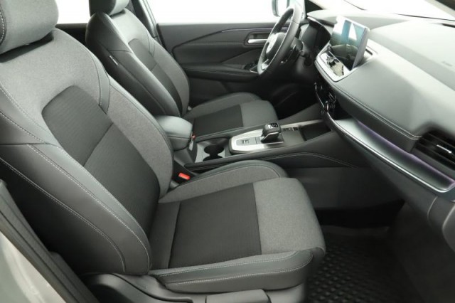 Nissan Qashqai  1.3 DIG-T MHEV N-Connecta