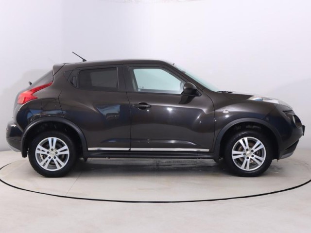 Nissan Juke  1.6 i 