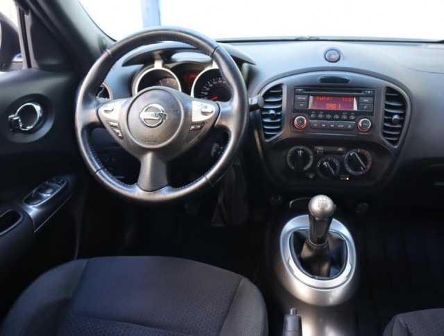 Nissan Juke  1.6 i 