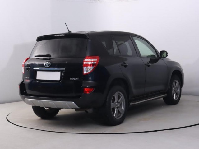 Toyota RAV 4  2.0 VVT-i 