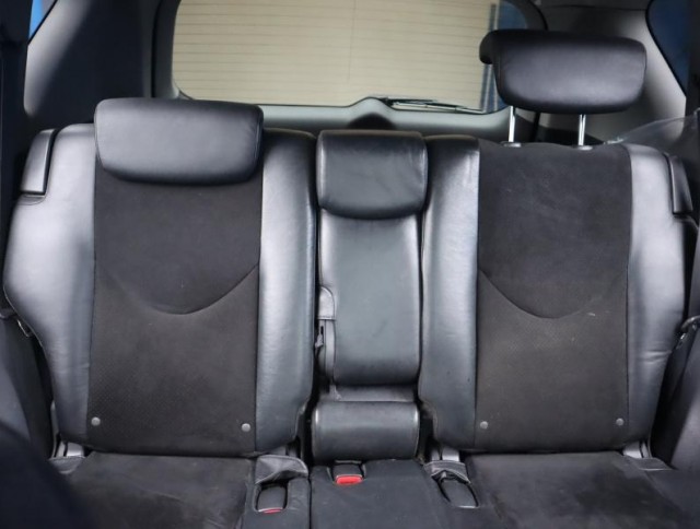 Toyota RAV 4  2.0 VVT-i 