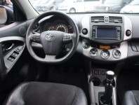 Toyota RAV 4  2.0 VVT-i 