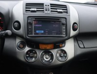 Toyota RAV 4  2.0 VVT-i 