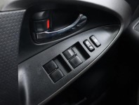 Toyota RAV 4  2.0 VVT-i 