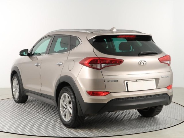 Hyundai Tucson  1.7 CRDi 