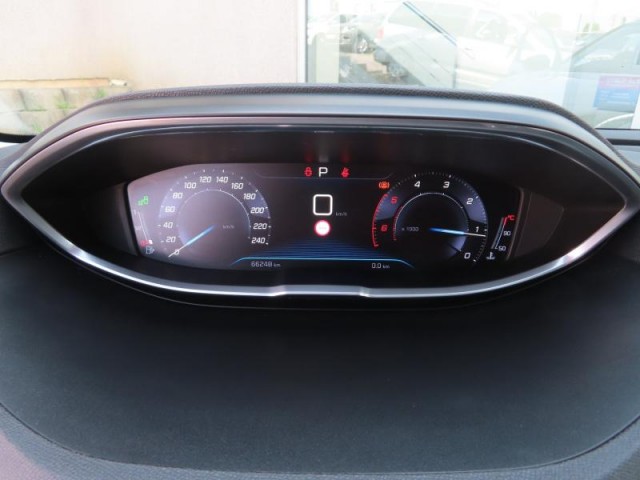 Peugeot 3008  1.6 BlueHDi Allure