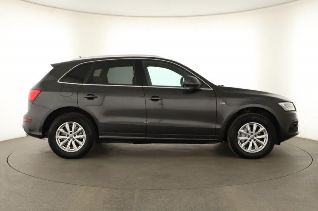 Audi Q5  2.0 TFSI S line