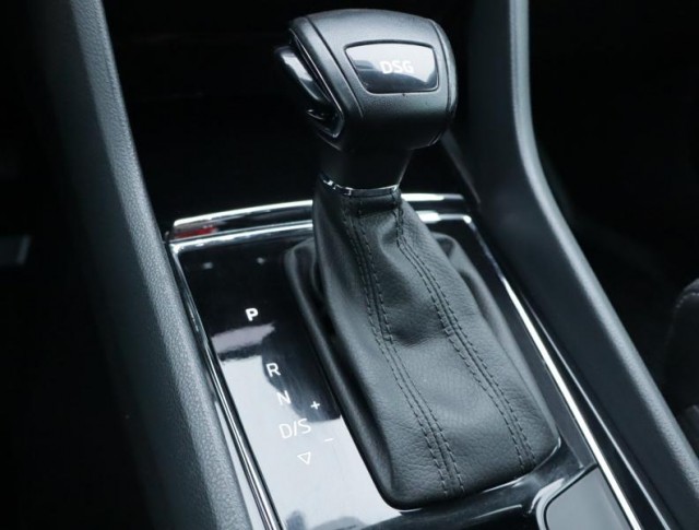 Škoda Karoq  1.6 TDI Style