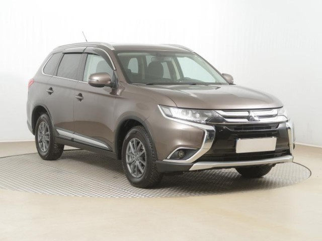 Mitsubishi Outlander  2.2 DI-D 